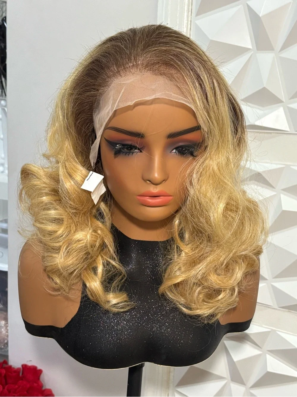 16” Ombre Honey Blonde Curly Blend Wig 13x4 Lace Frontal Free Part